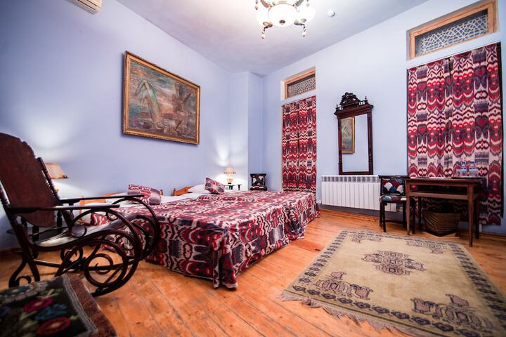 Room 29 of 83
