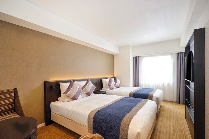 Room 14 of 35