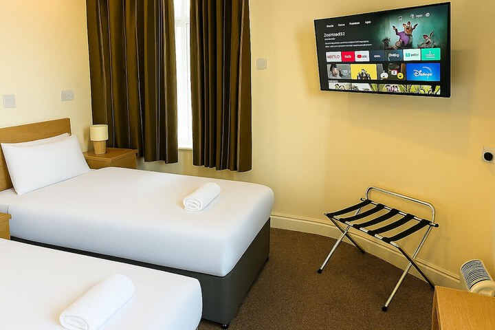 Room 16 of 45