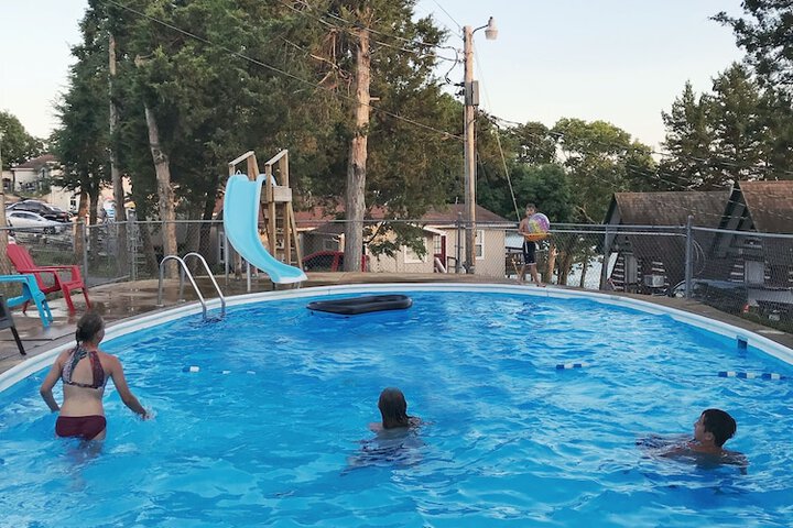 Pool 81 of 112