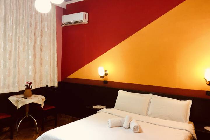Room 8 of 24