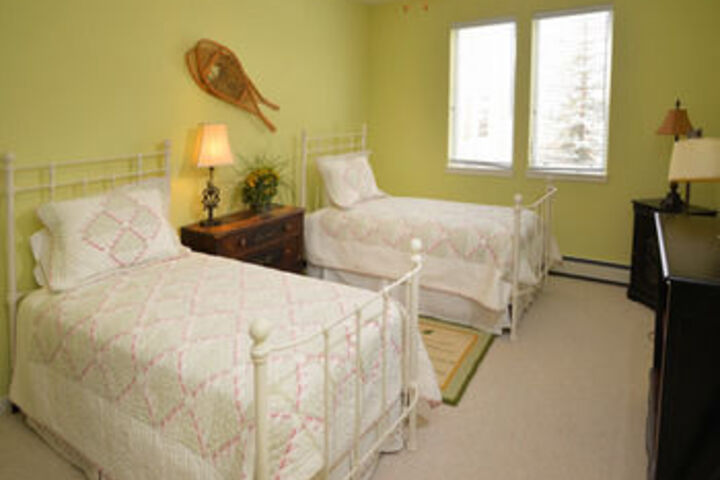 Room 8 of 32