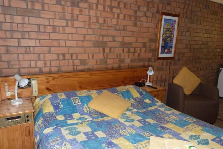 Room 5 of 35