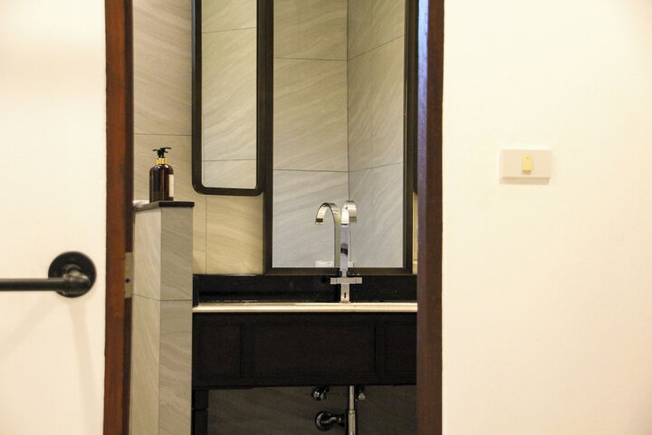 Room 124 of 160