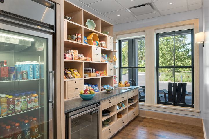 Snack bar