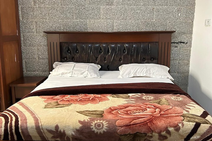 Room 42 of 307