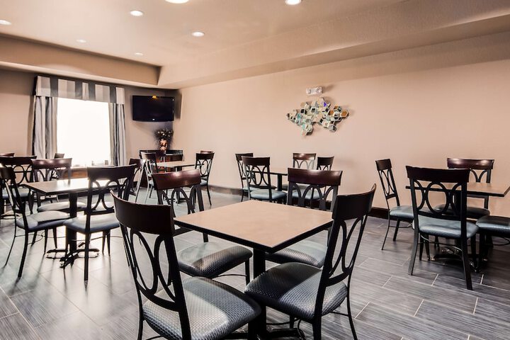 Breakfast/Coffee Service 13 of 15