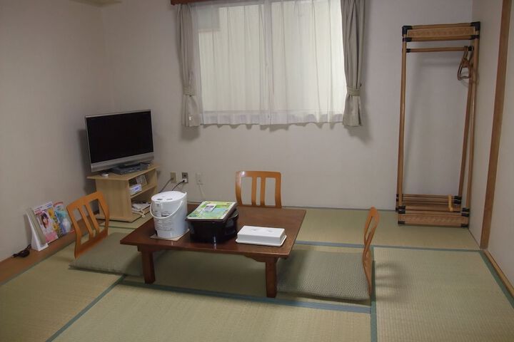 Room 11 of 45