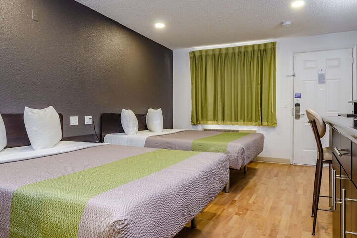 Room 29 of 47