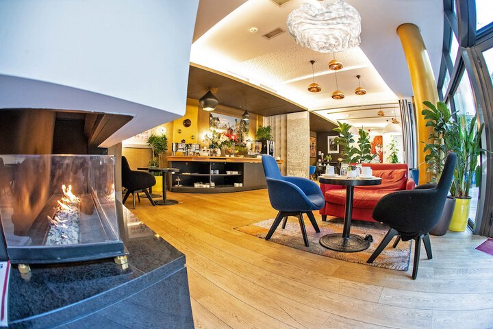 Hotel Lobby