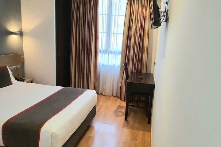 Room 7 of 46