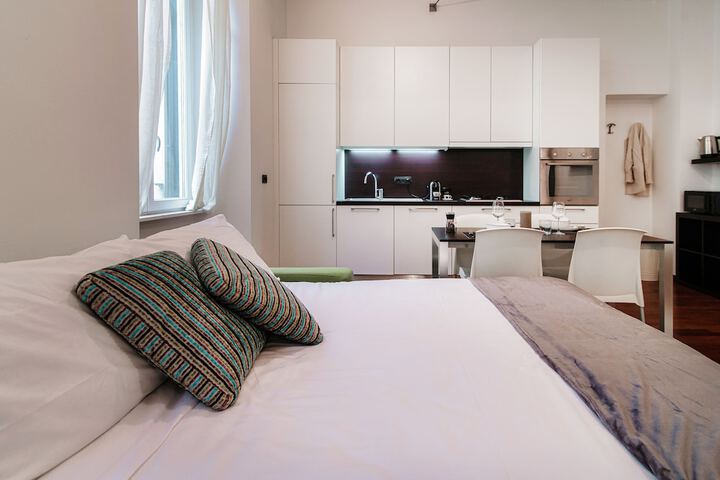 Room 3 of 20