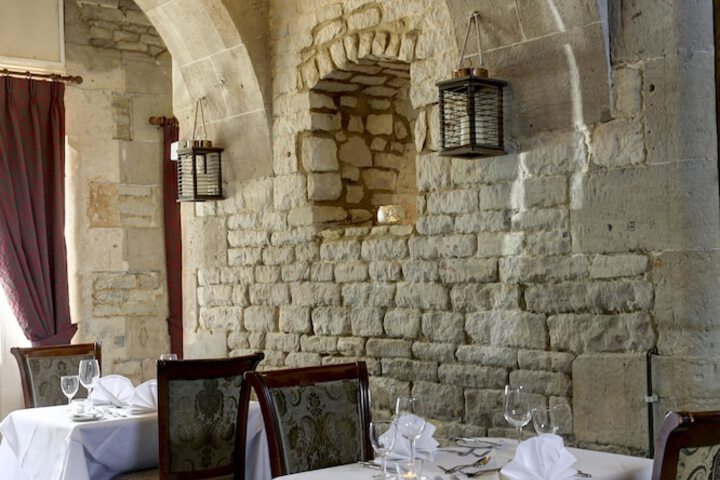 Dining 68 of 90