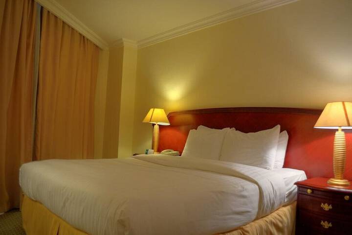 Room 19 of 77