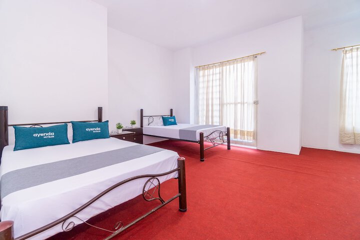Room 3 of 16