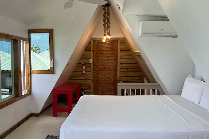 Room 13 of 130