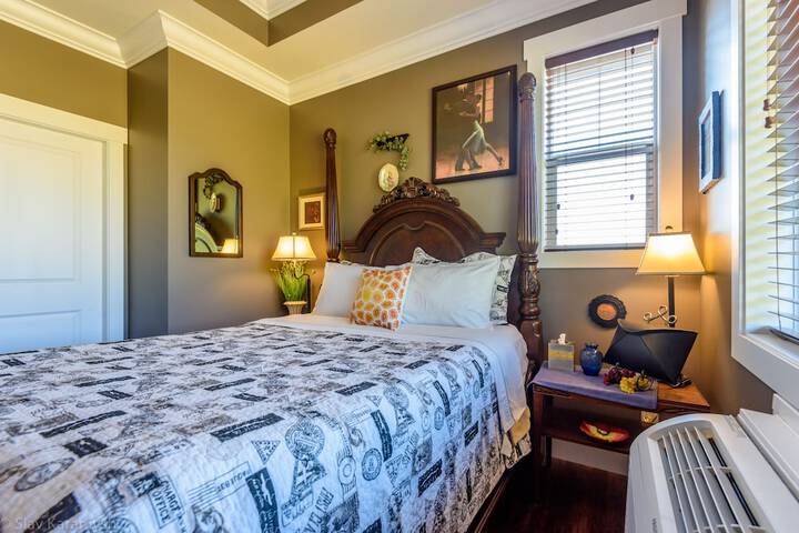 Room 73 of 159