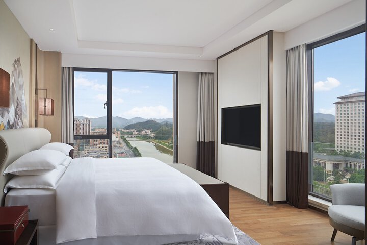 Room 14 of 73