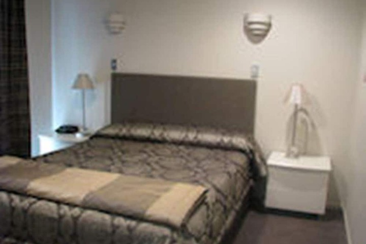 Room 5 of 43