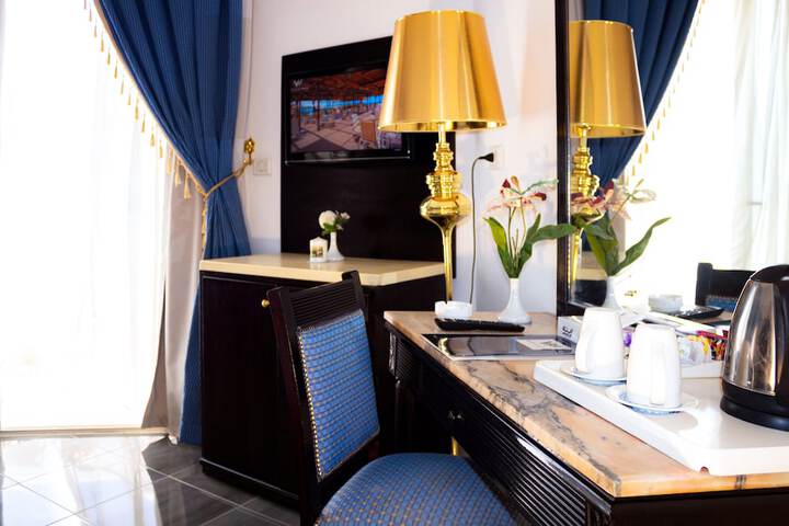 Room 40 of 95