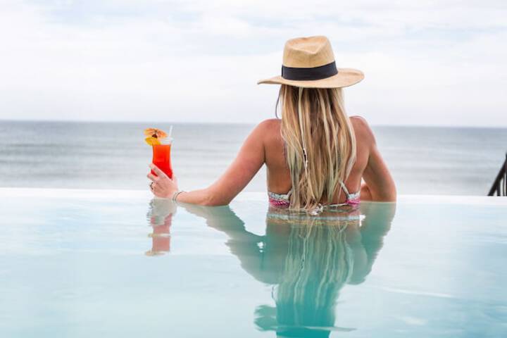 Pools & Facilities