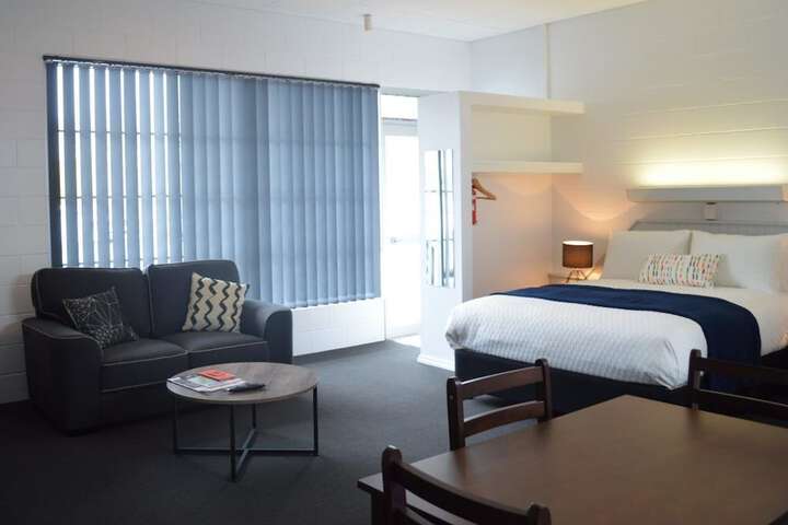 Room 2 of 16