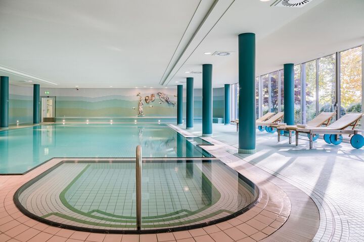 Pool 16 of 39