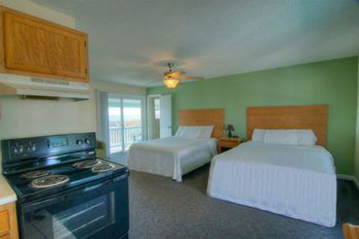 Room 33 of 62