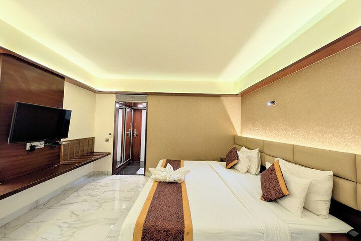 Room 33 of 184