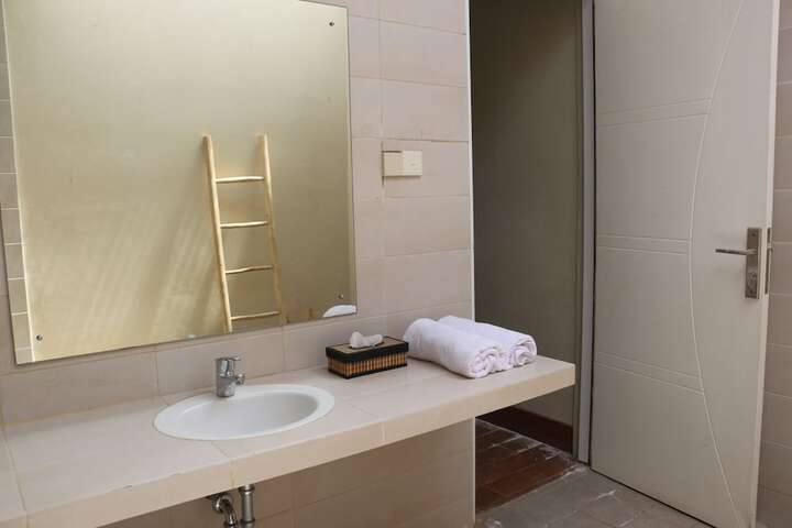 Room 11 of 22