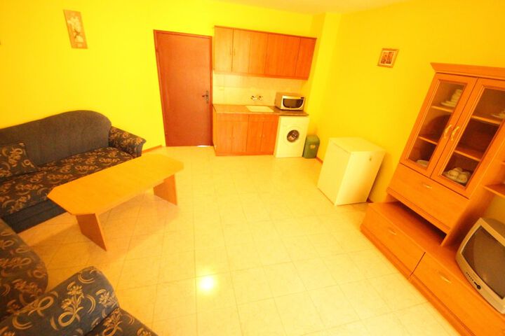 Room 5 of 17