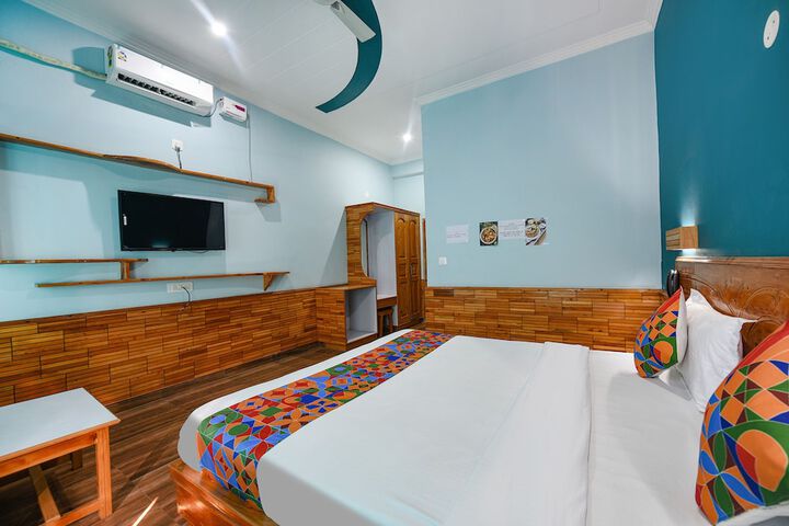 Room 14 of 27