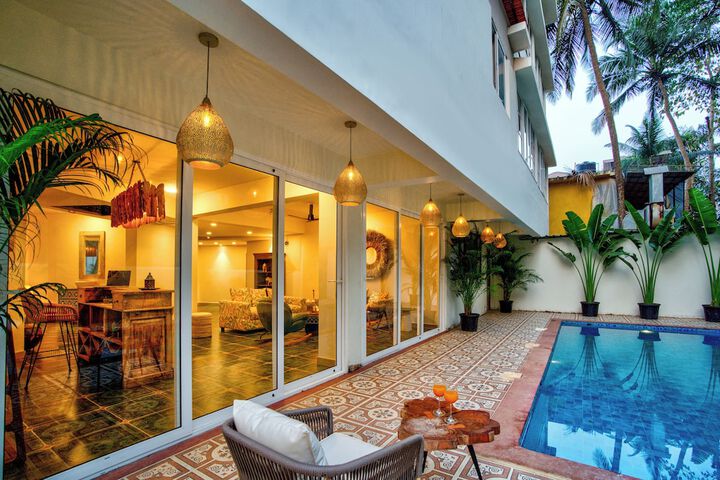 Pool 18 of 22