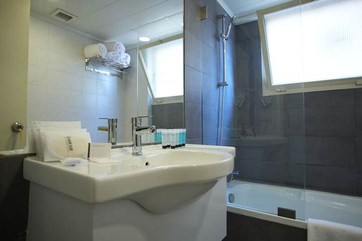 Room 40 of 59