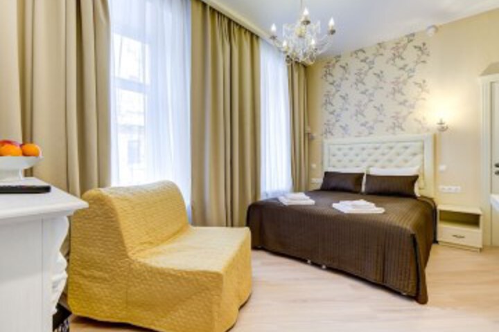 Room 15 of 74