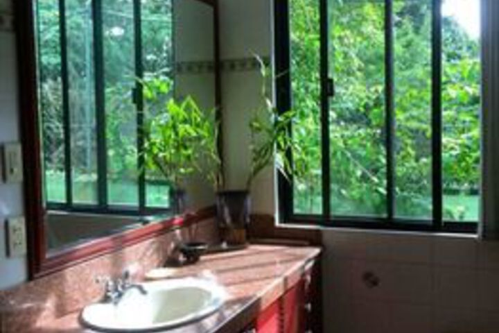 Room 4 of 23
