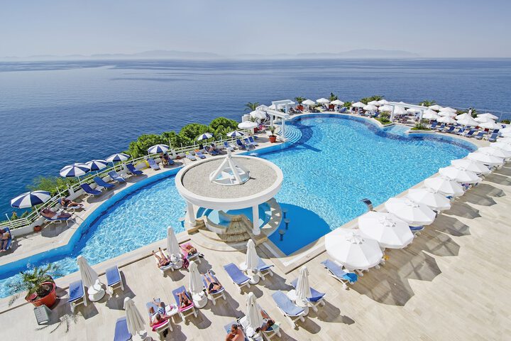 Pool Hotel