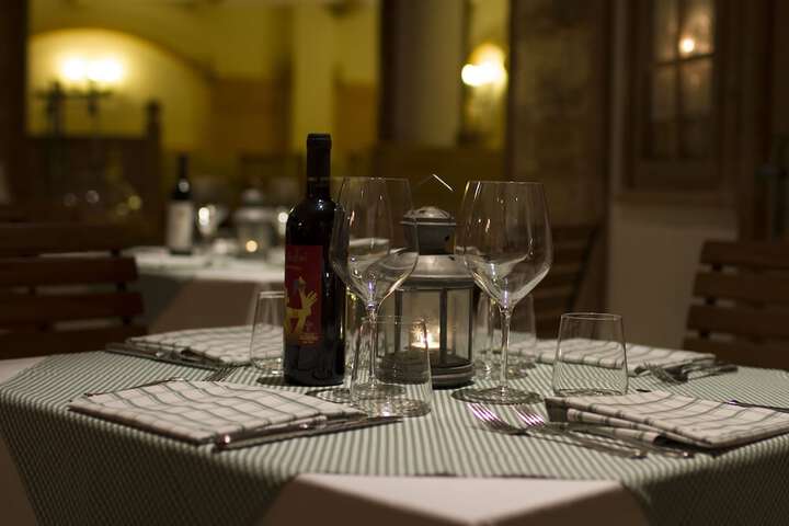 Dining 68 of 91
