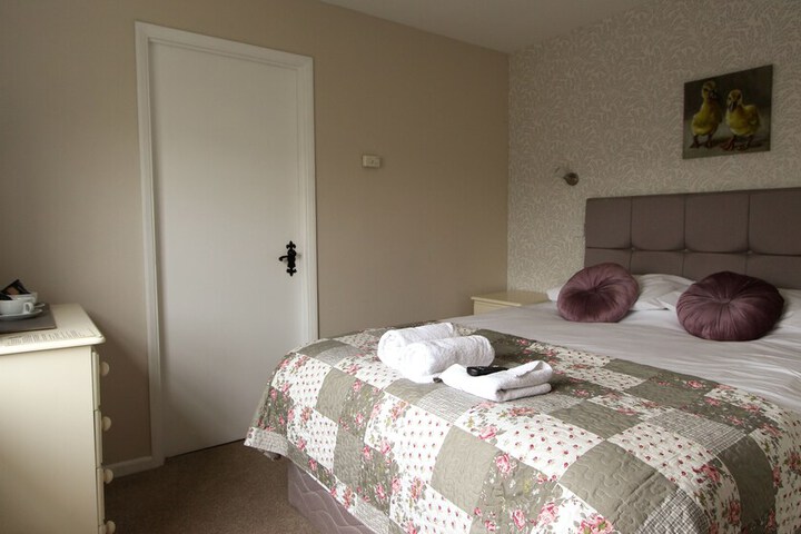 Room 8 of 34