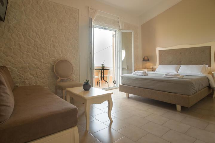 Room 10 of 51