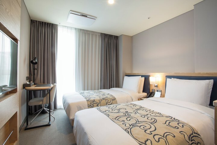 Room 35 of 55