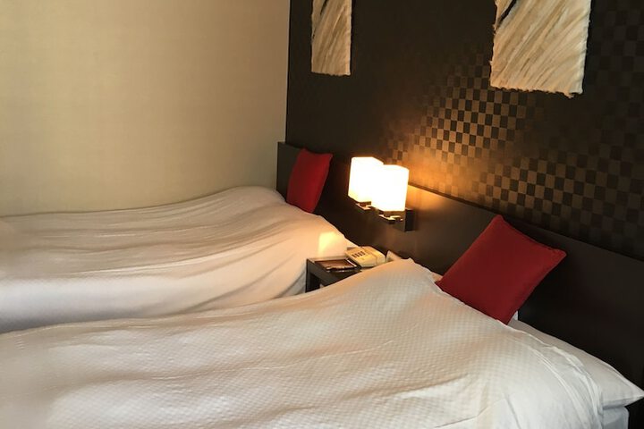 Room 18 of 51