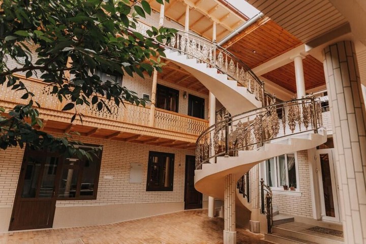 Hotel 18 of 20