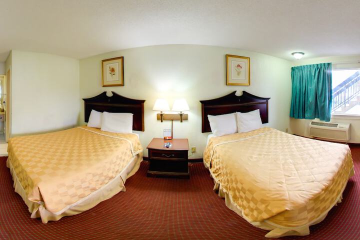 2 Double Beds (2 of 5)
