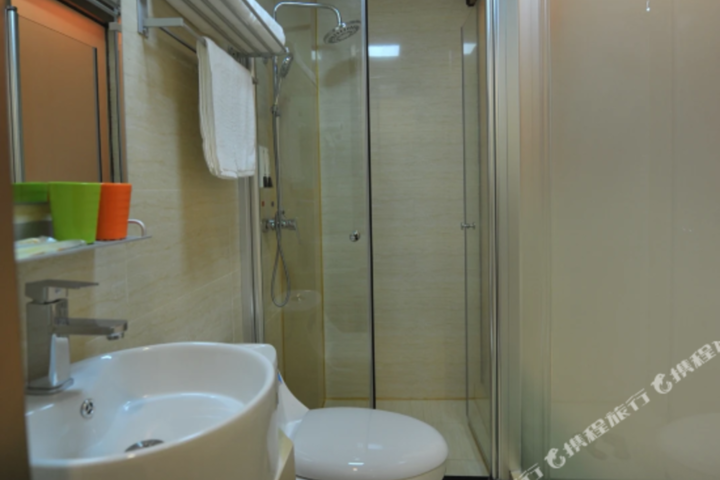 Pebble Motel (Tianjin Golden Street Duolun Road Eye Hospital)