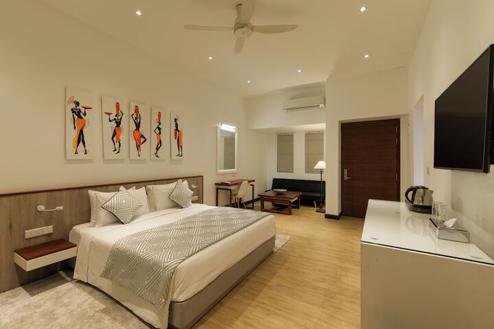 Room 10 of 63