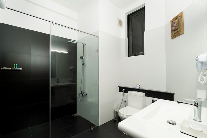 Room 14 of 25