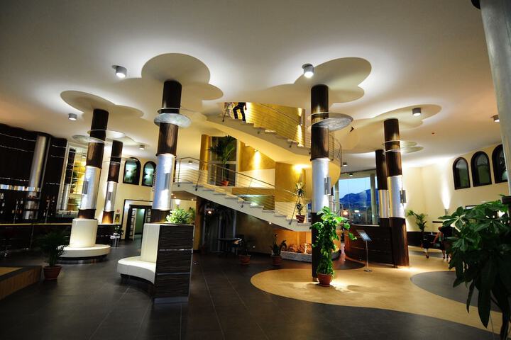 Lobby Photos