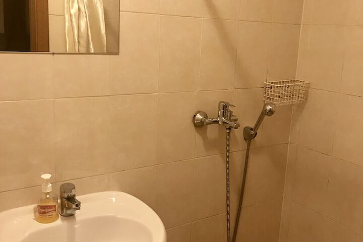 Room 21 of 39
