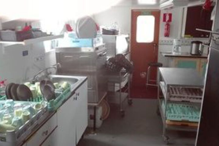 Room 10 of 16